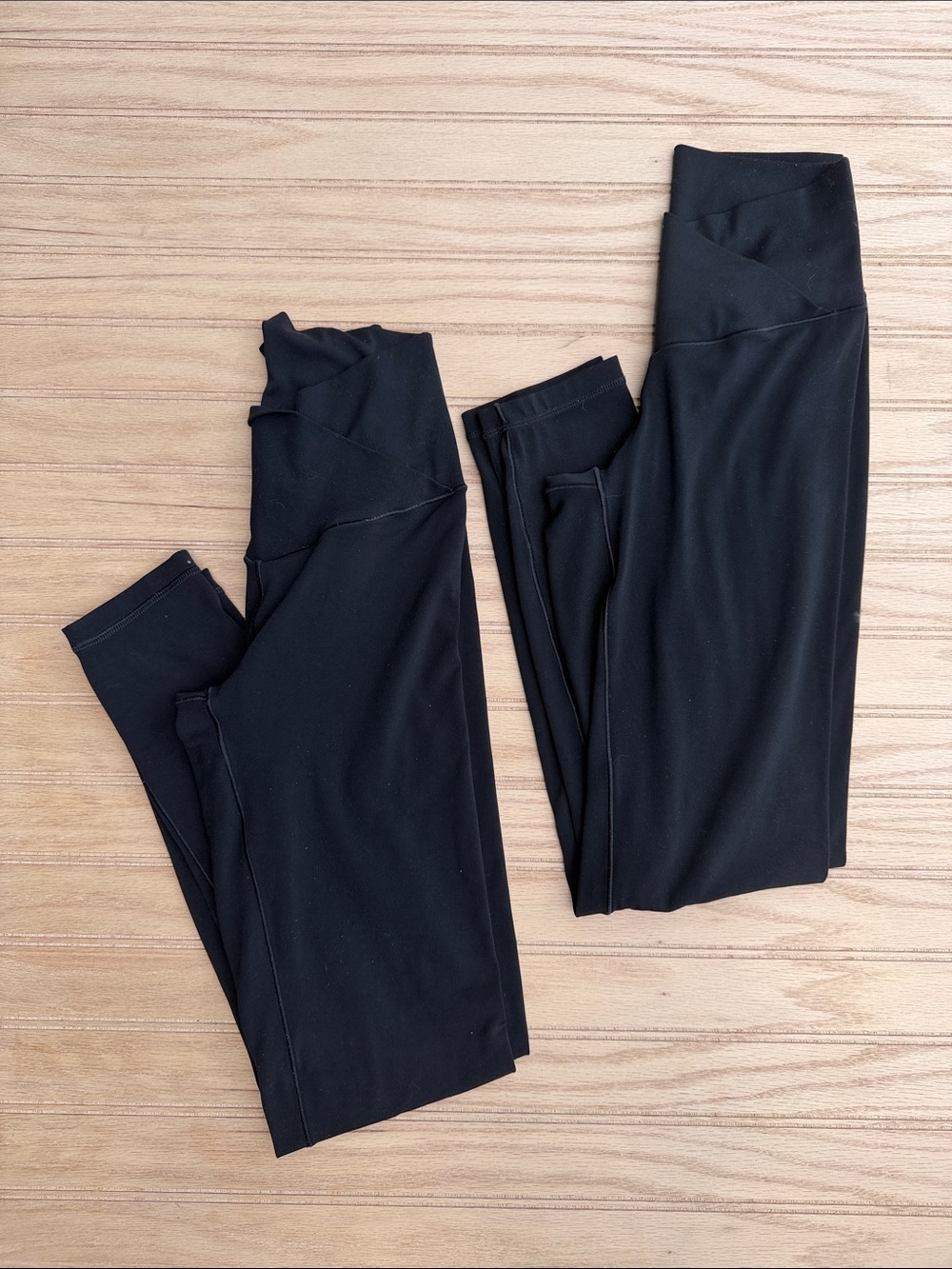 Aerie Real Me Cross Over Black High-Waist 7/8th length Leggings - Pair